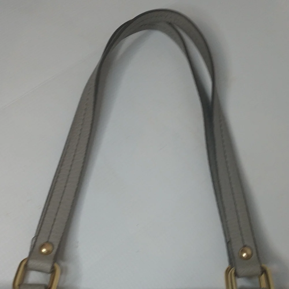 Relic large leather bag. Size  14x13